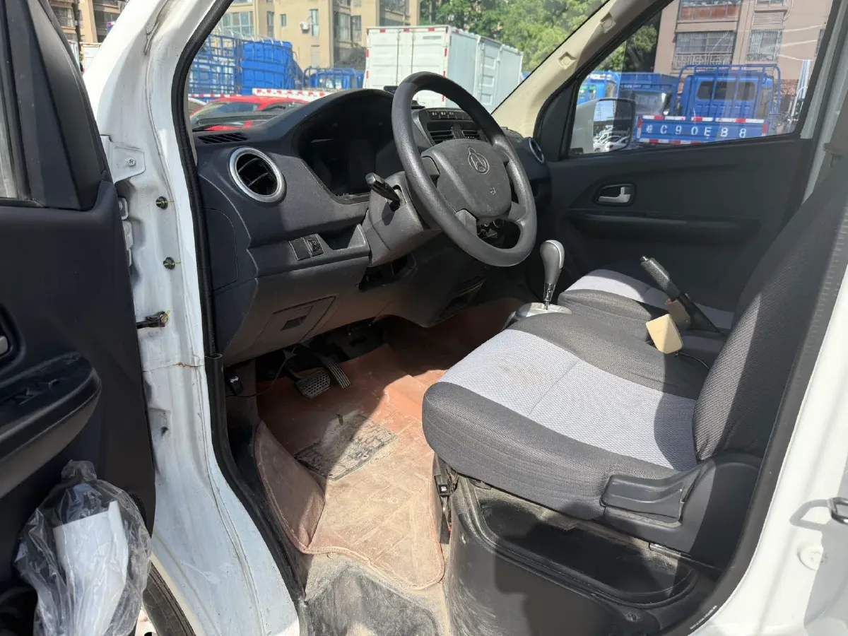 2021 ChangAn Kaicene RuiXing EM60 BEV 41.86KWH,autocango,china used car exporter,china ev exporter,chinese used car exporter,chinese used ev exporter