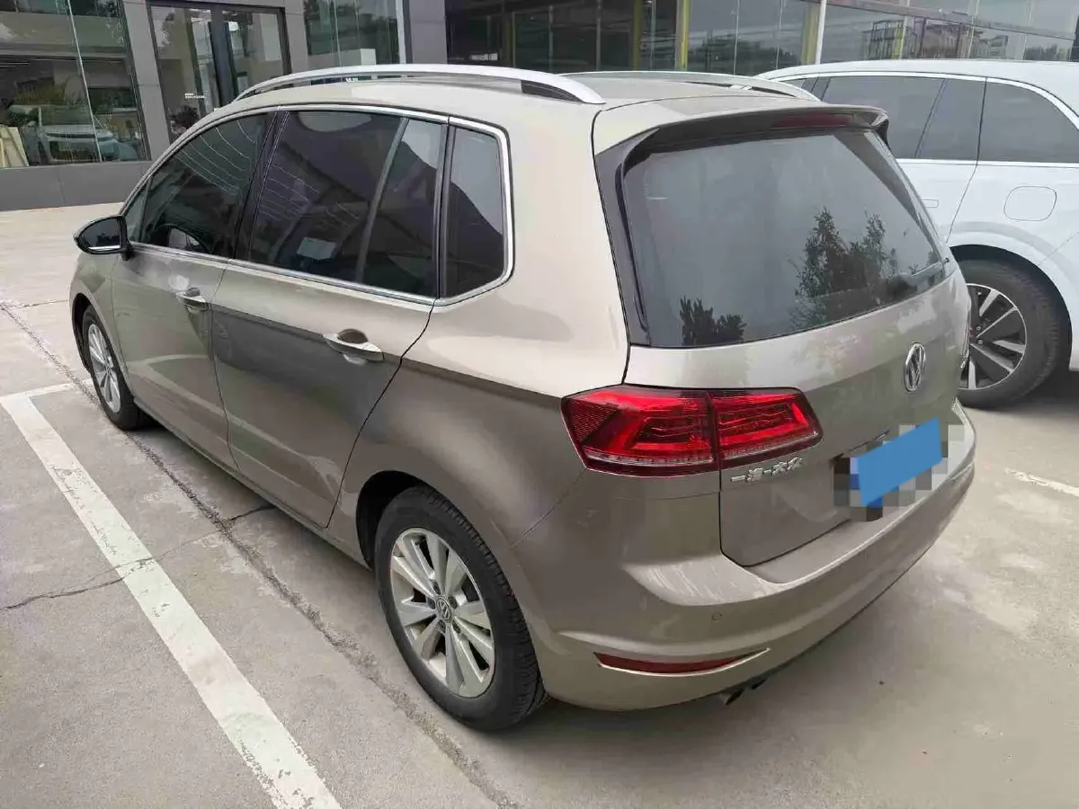 2018 Volkswagen Golf Sportsvan 1.4T 131HP L4 7DCT,autocango,china used car exporter,china ev exporter,chinese used car exporter,chinese used ev exporter