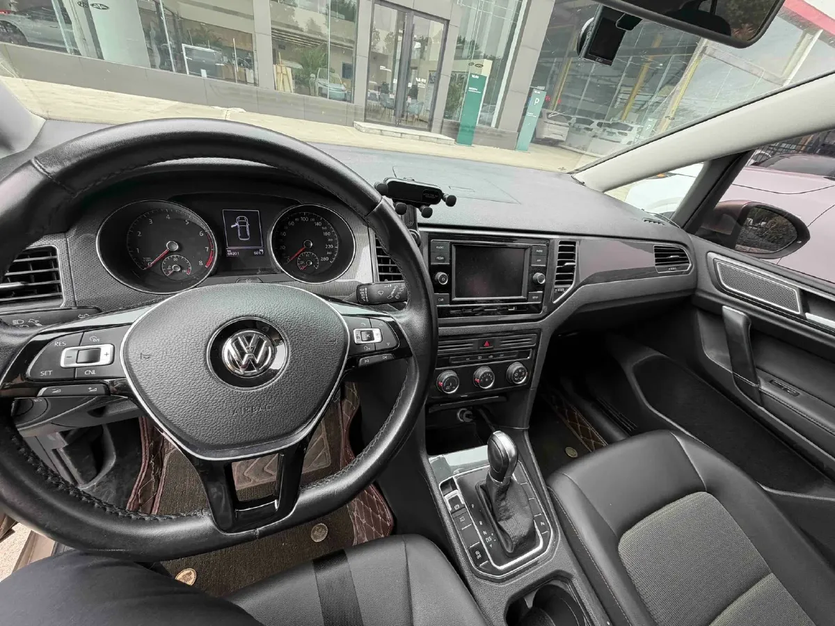 2018 Volkswagen Golf Sportsvan 1.4T 131HP L4 7DCT,autocango,china used car exporter,china ev exporter,chinese used car exporter,chinese used ev exporter