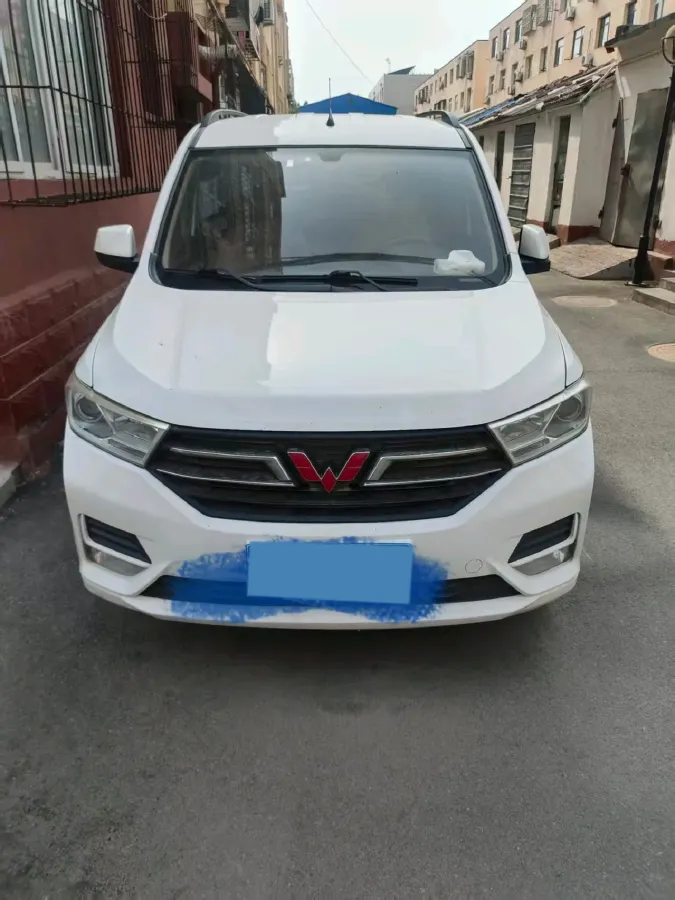 2019 WuLing HongGuang 1.5L 99HP L4 6MT,autocango,china used car exporter,china ev exporter,chinese used car exporter,chinese used ev exporter