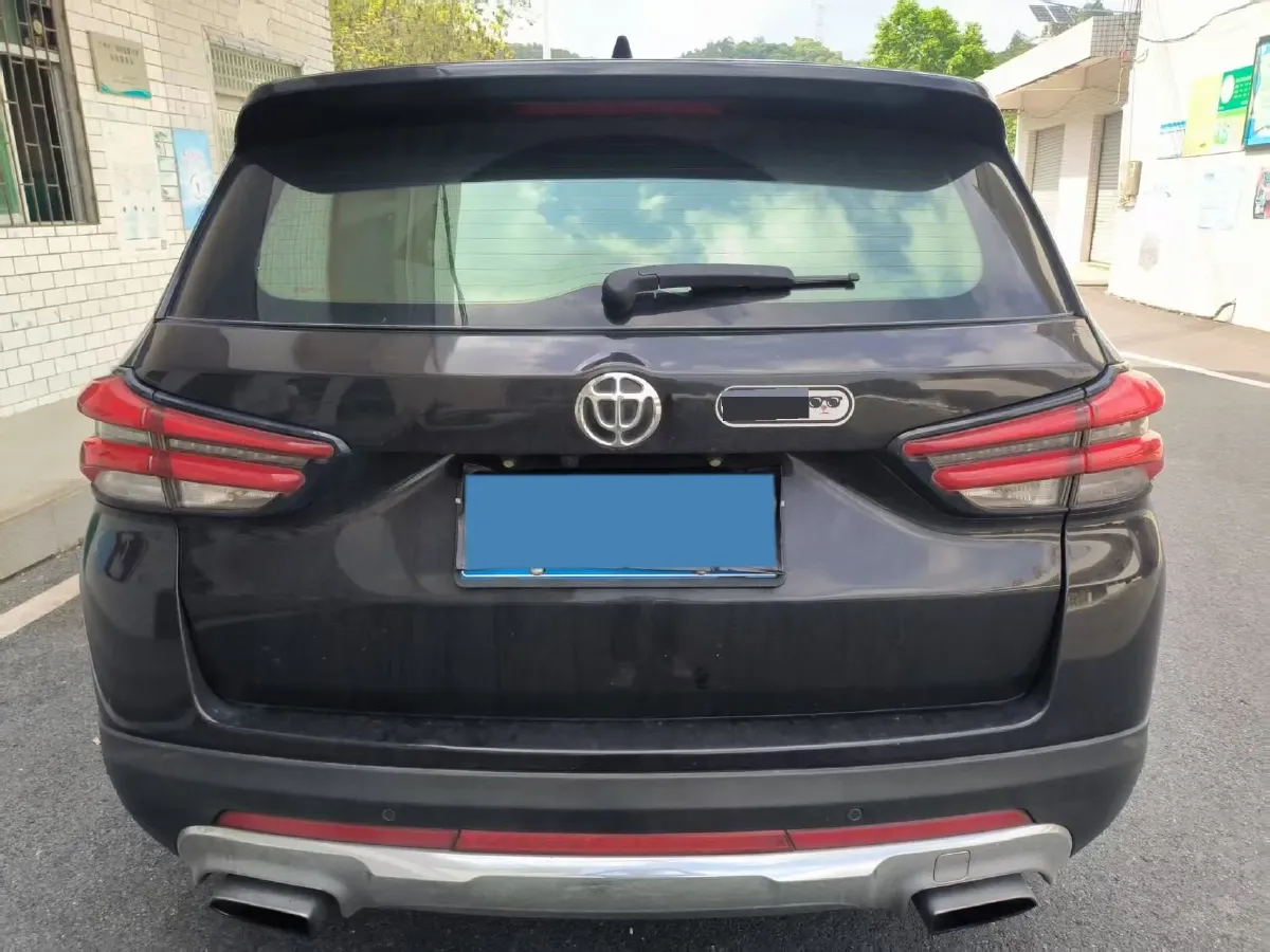 2018 Brilliance Auto V7 1.6T 204HP L4 7DCT,autocango,china used car exporter,china ev exporter,chinese used car exporter,chinese used ev exporter