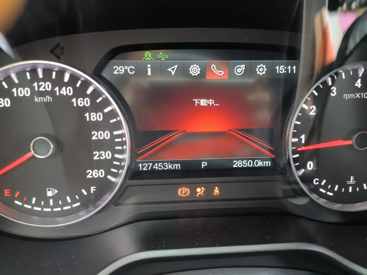 2018 Brilliance Auto V7 1.6T 204HP L4 7DCT,autocango,china used car exporter,china ev exporter,chinese used car exporter,chinese used ev exporter