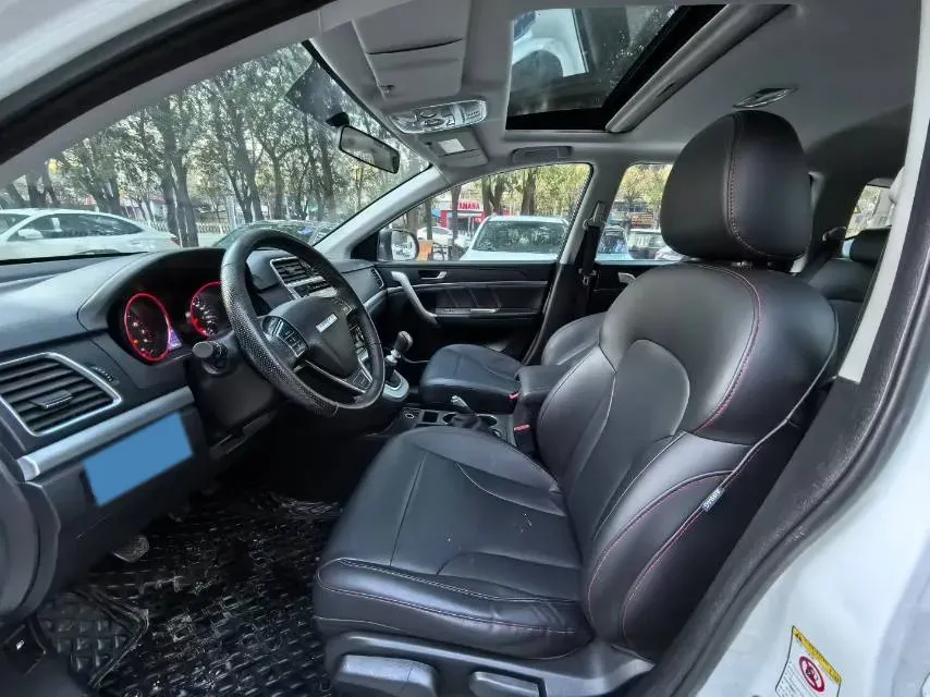 2018 Haval M6 1.5T 150HP L4 6MT,autocango,china used car exporter,china ev exporter,chinese used car exporter,chinese used ev exporter