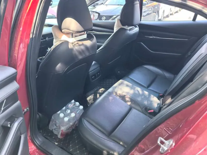 2021 Mazda 3 Axela 2.0L 158HP L4 6AT,autocango,china used car exporter,china ev exporter,chinese used car exporter,chinese used ev exporter