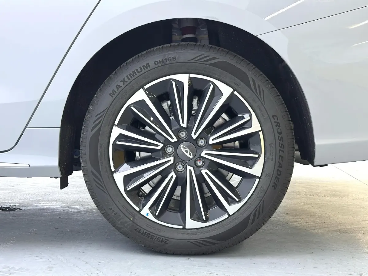 2024 Fulwin FulwinA8 1.5T 156HP L4 1DHT PHEV 18.3KWH,autocango,china used car exporter,china ev exporter,chinese used car exporter,chinese used ev exporter