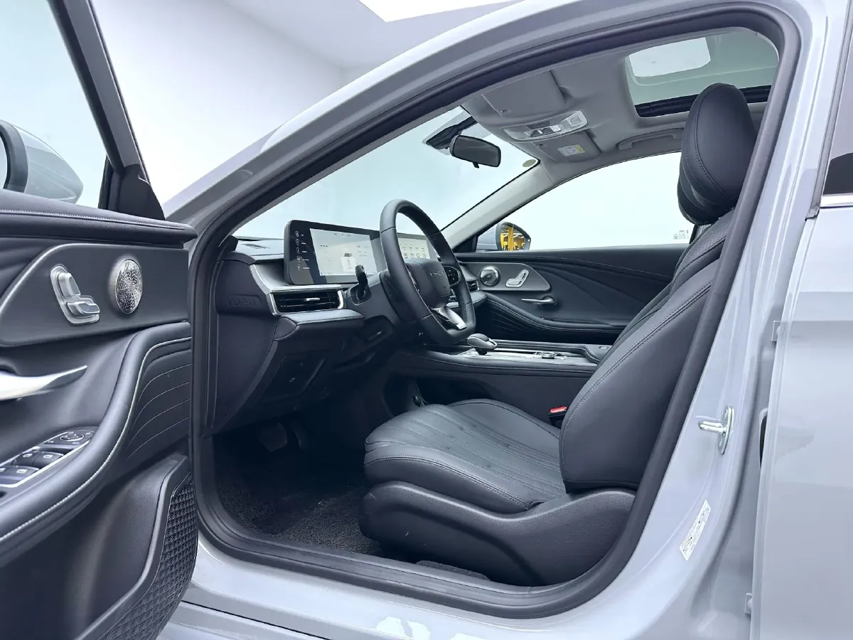 2024 Fulwin FulwinA8 1.5T 156HP L4 1DHT PHEV 18.3KWH,autocango,china used car exporter,china ev exporter,chinese used car exporter,chinese used ev exporter