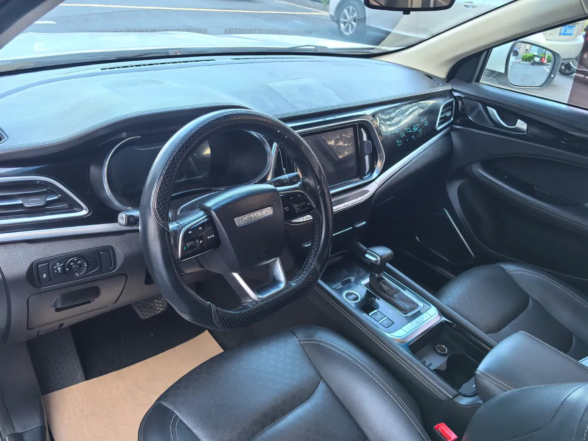 2019 Jetour X90 1.5T 147HP L4 8AT,autocango,china used car exporter,china ev exporter,chinese used car exporter,chinese used ev exporter
