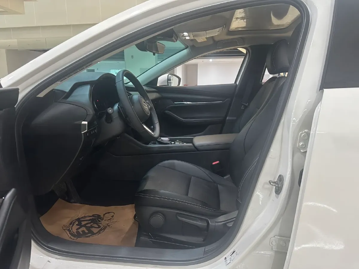 2022 Mazda 3 Axela 2.0L 158HP L4 6AT,autocango,china used car exporter,china ev exporter,chinese used car exporter,chinese used ev exporter