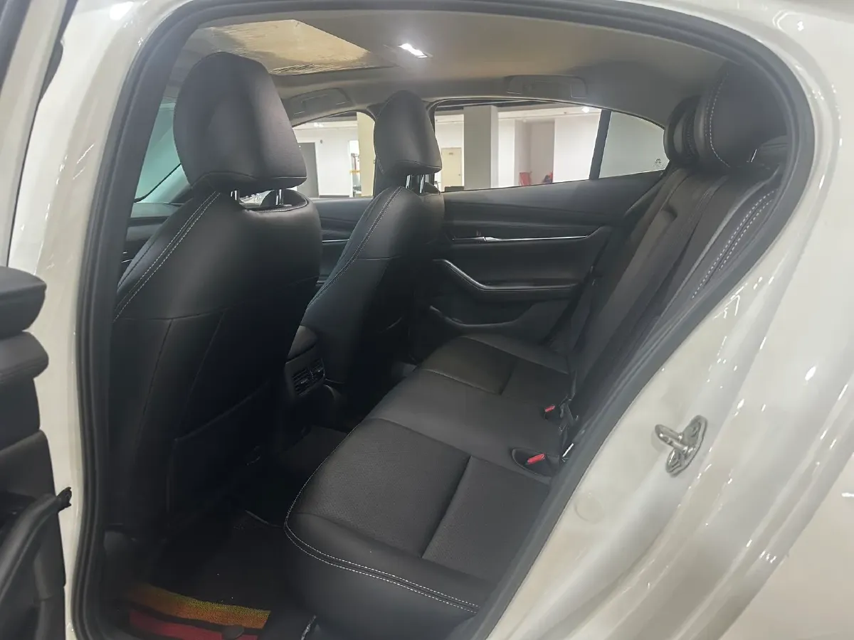 2022 Mazda 3 Axela 2.0L 158HP L4 6AT,autocango,china used car exporter,china ev exporter,chinese used car exporter,chinese used ev exporter