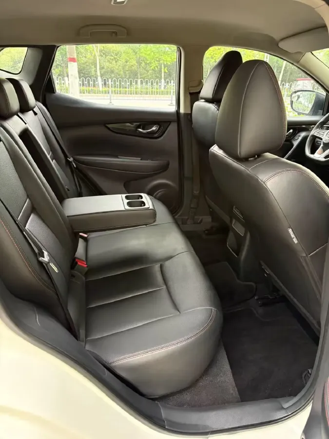 2022 Nissan Qashqai 2.0L 151HP L4 CVT,autocango,china used car exporter,china ev exporter,chinese used car exporter,chinese used ev exporter
