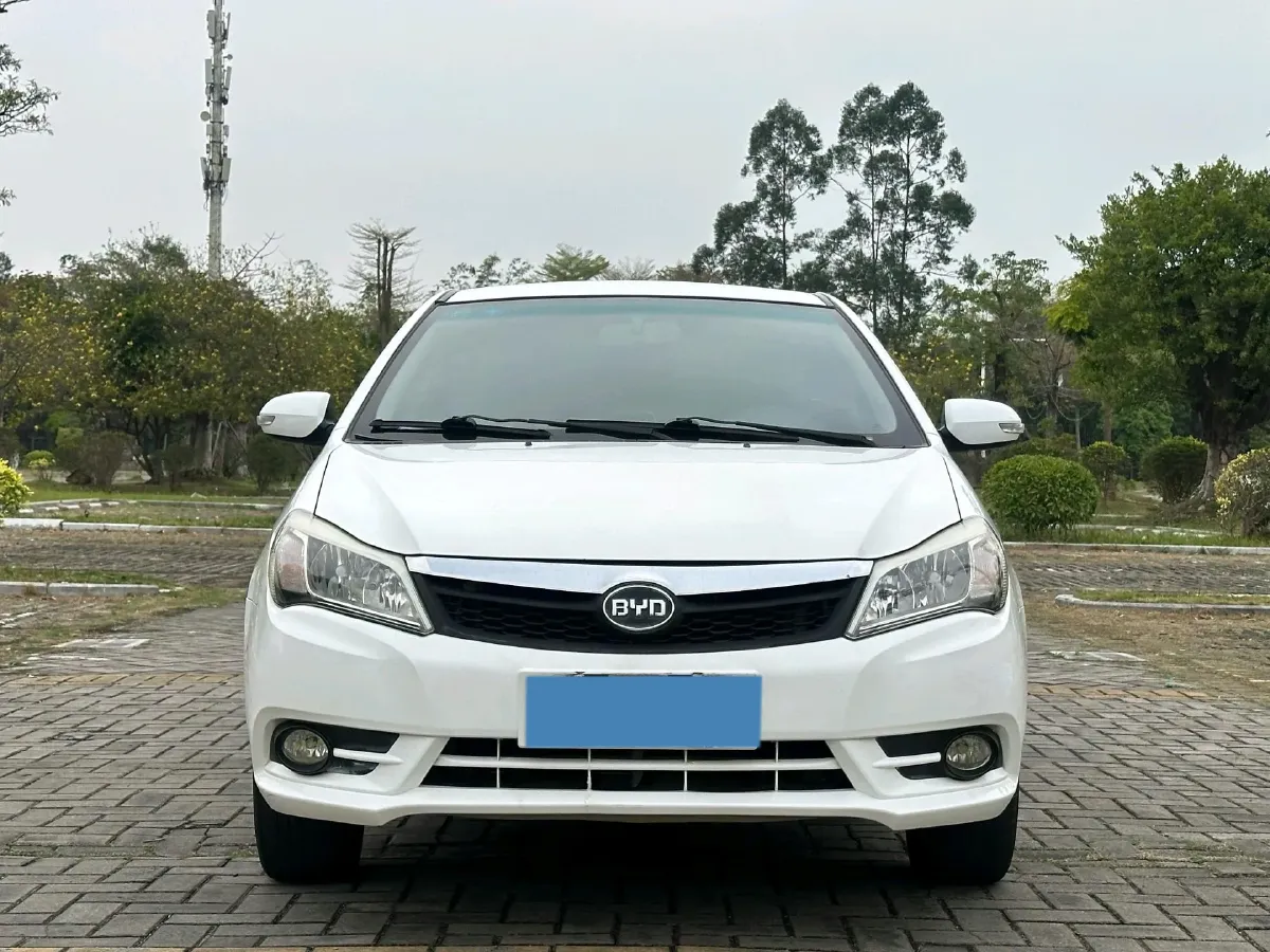 2015 BYD F3 1.5L 109HP L4 5MT,autocango,china used car exporter,china ev exporter,chinese used car exporter,chinese used ev exporter