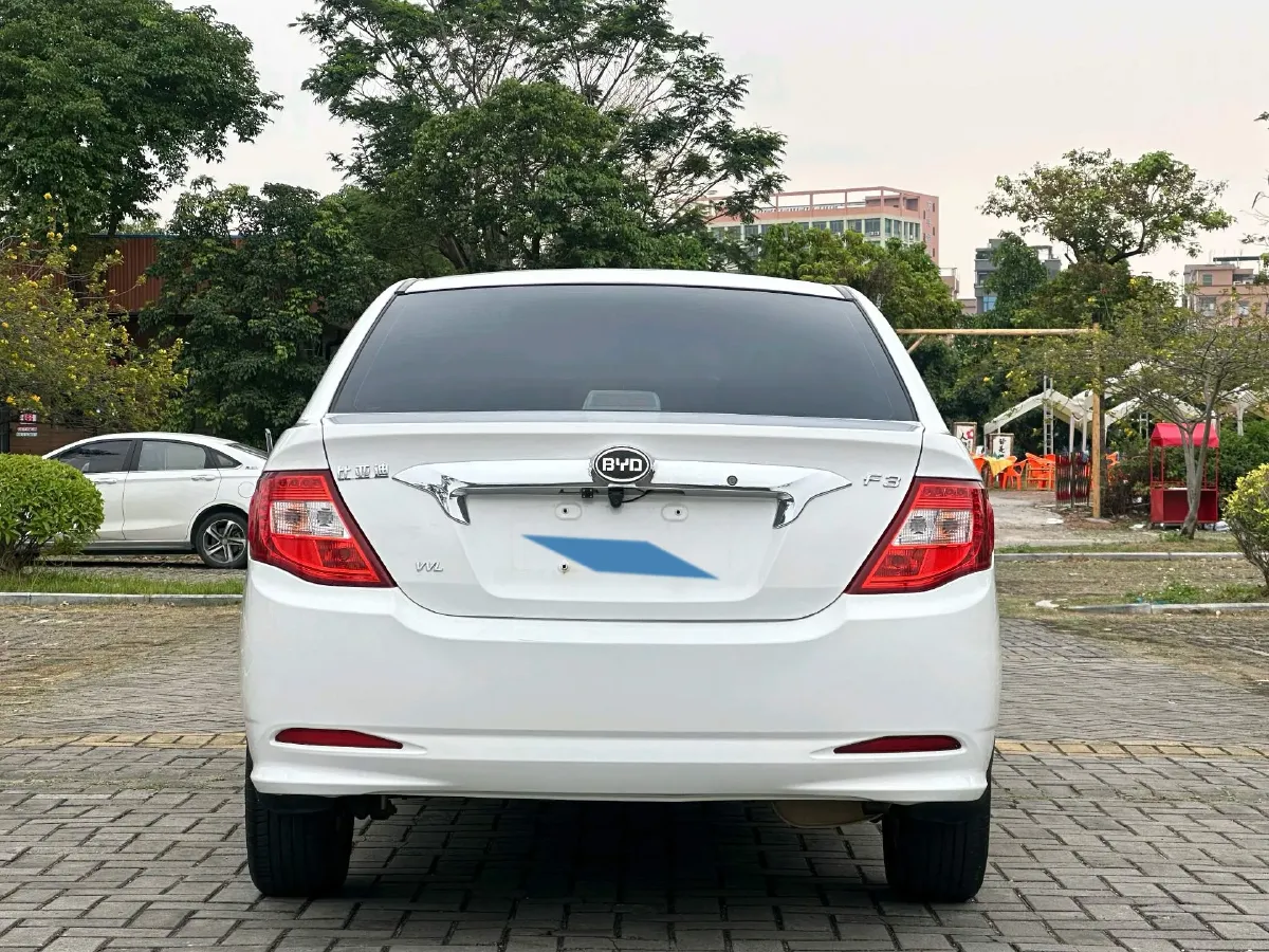 2015 BYD F3 1.5L 109HP L4 5MT,autocango,china used car exporter,china ev exporter,chinese used car exporter,chinese used ev exporter