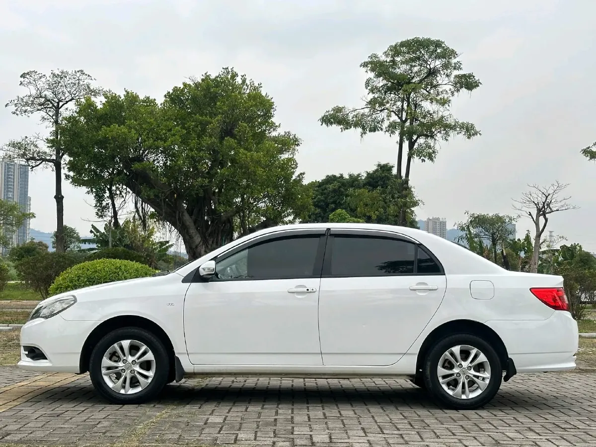 2015 BYD F3 1.5L 109HP L4 5MT,autocango,china used car exporter,china ev exporter,chinese used car exporter,chinese used ev exporter