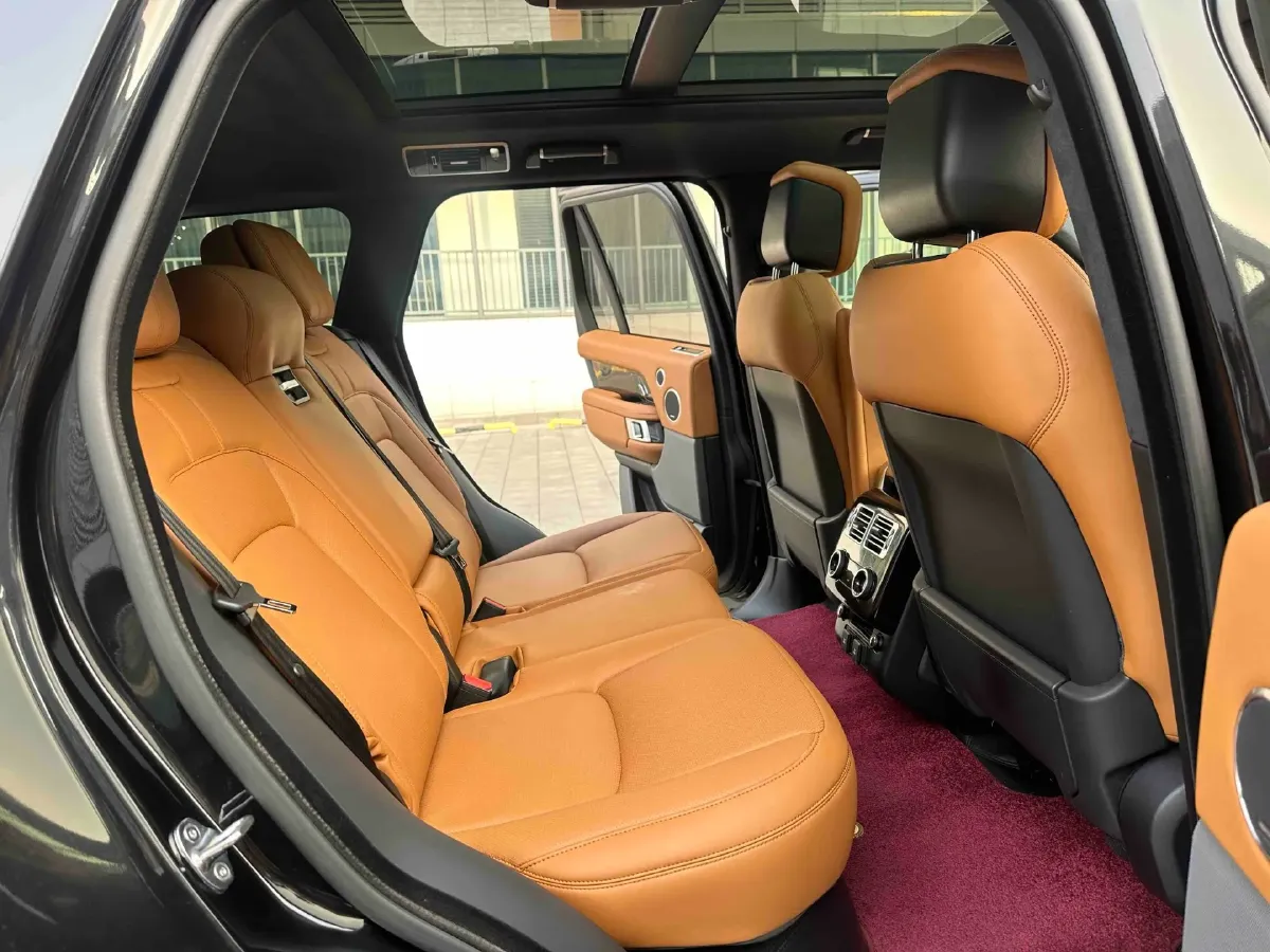 2018 Land Rover Range Rover Evoque 2.0T 241HP L4 9AT,autocango,china used car exporter,china ev exporter,chinese used car exporter,chinese used ev exporter