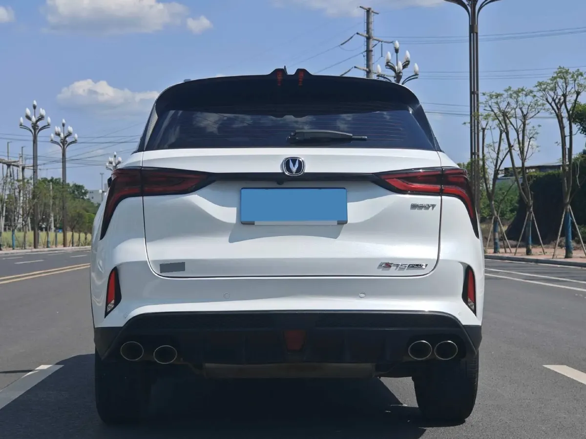 2021 ChangAn CS75 Plus 2.0T 233HP L4 8AT,autocango,china used car exporter,china ev exporter,chinese used car exporter,chinese used ev exporter