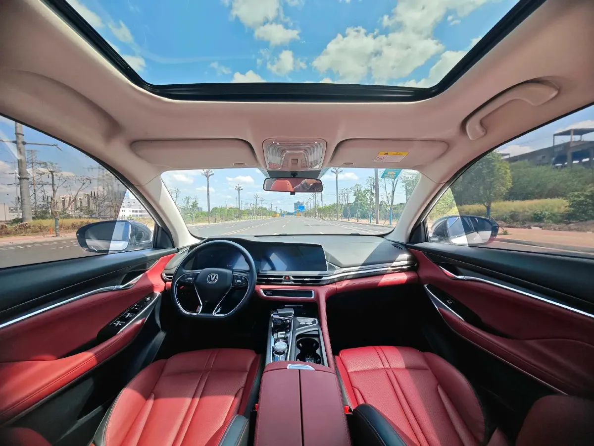 2021 ChangAn CS75 Plus 2.0T 233HP L4 8AT,autocango,china used car exporter,china ev exporter,chinese used car exporter,chinese used ev exporter