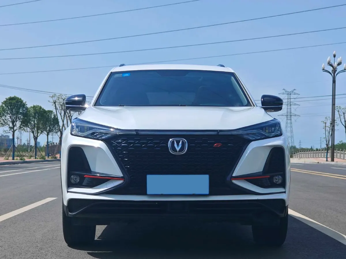2021 ChangAn CS75 Plus 2.0T 233HP L4 8AT,autocango,china used car exporter,china ev exporter,chinese used car exporter,chinese used ev exporter