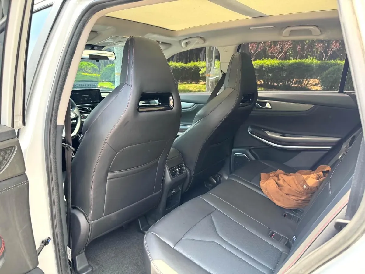 2024 ChangAn CS75 1.5T 188HP L4 7DCT,autocango,china used car exporter,china ev exporter,chinese used car exporter,chinese used ev exporter