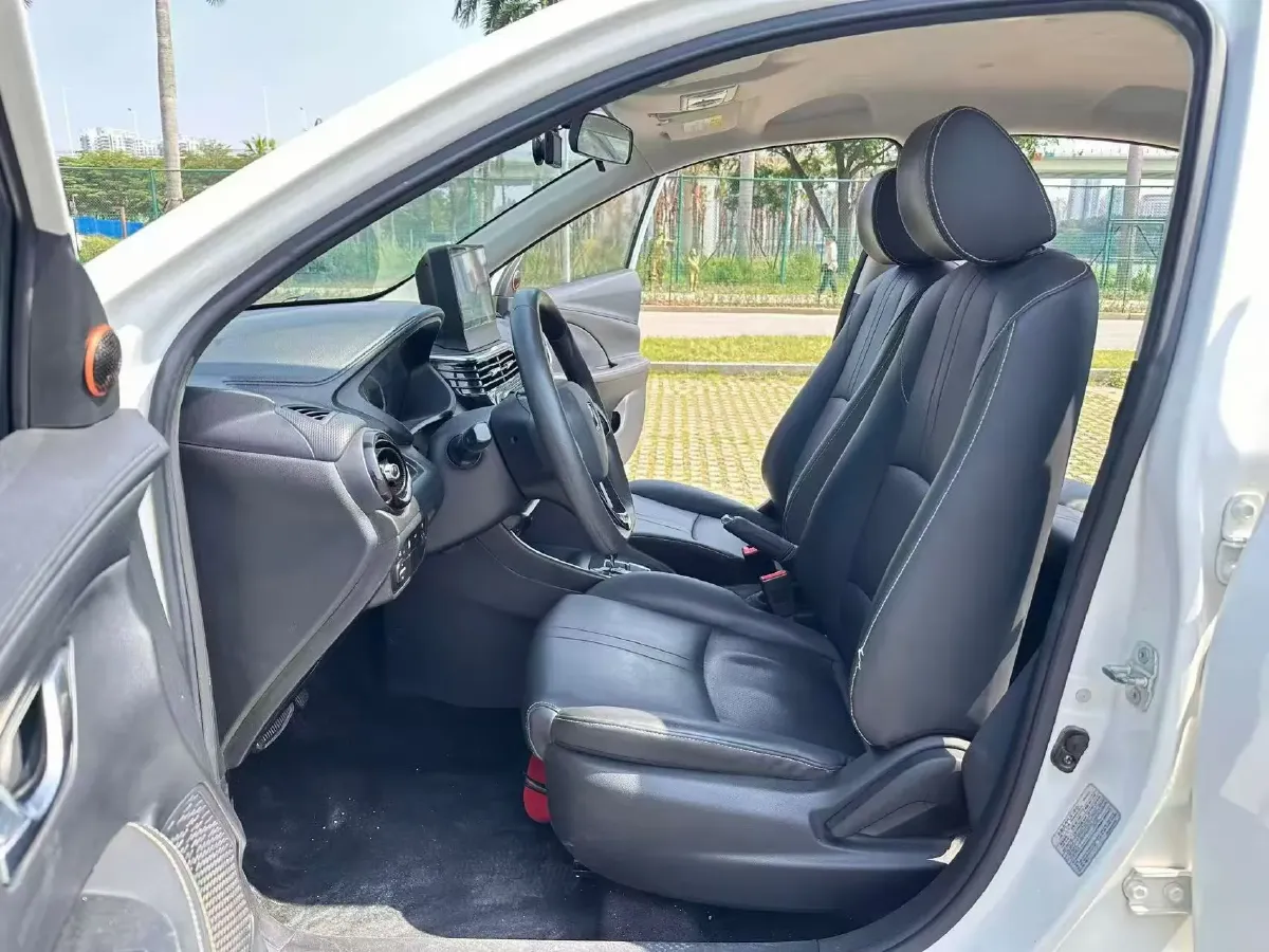 2019 ChangAn Alsvin 1.5L 107HP L4 5DCT,autocango,china used car exporter,china ev exporter,chinese used car exporter,chinese used ev exporter
