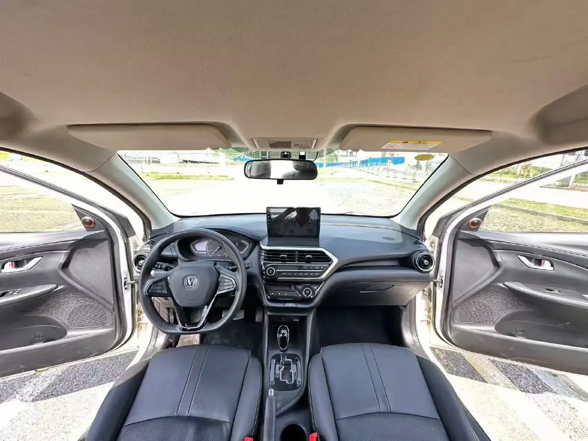 2019 ChangAn Alsvin 1.5L 107HP L4 5DCT,autocango,china used car exporter,china ev exporter,chinese used car exporter,chinese used ev exporter