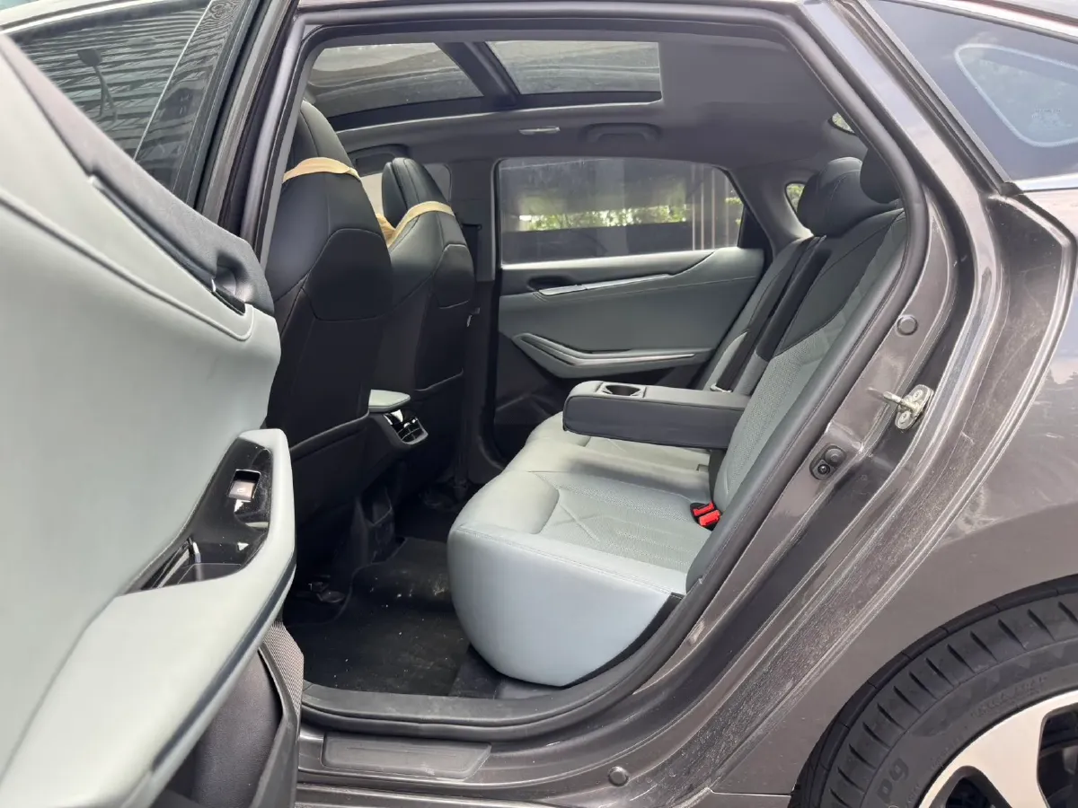 2023 ChangAn Raeton Plus 1.5T 188HP L4 7DCT,autocango,china used car exporter,china ev exporter,chinese used car exporter,chinese used ev exporter