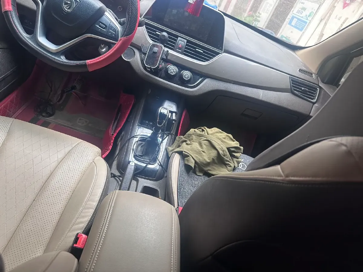 2017 BaoJun 310W 1.5L 112HP L4 6MT,autocango,china used car exporter,china ev exporter,chinese used car exporter,chinese used ev exporter