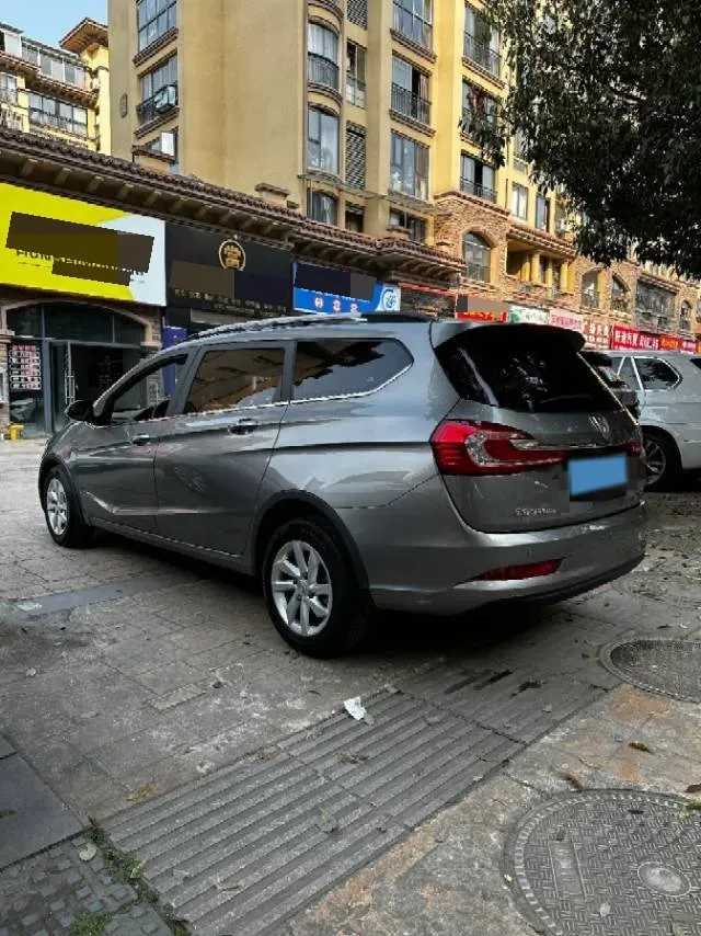 2017 BaoJun 310W 1.5L 112HP L4 6MT,autocango,china used car exporter,china ev exporter,chinese used car exporter,chinese used ev exporter