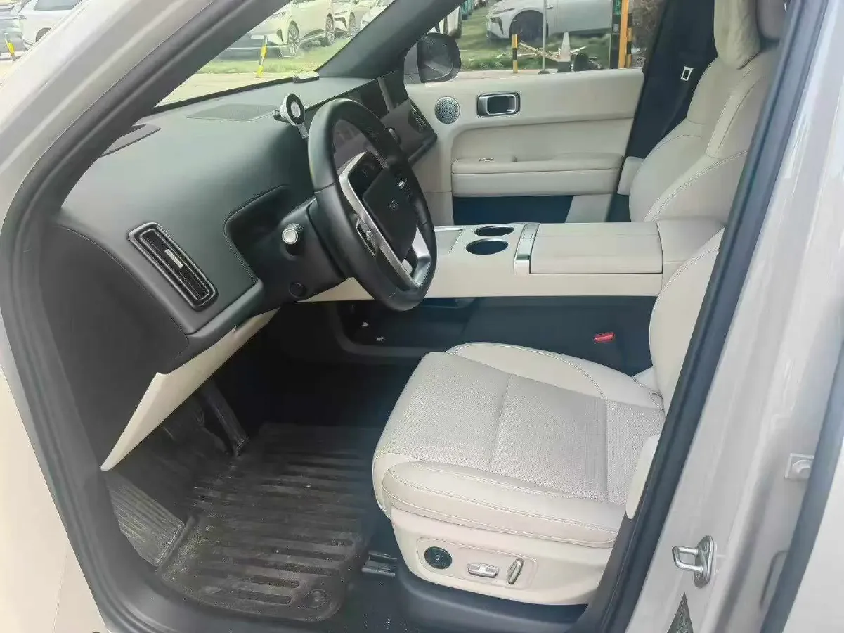 2024 Li L6 Range Extended 154HP L4 REEV 36.8KWH,autocango,china used car exporter,china ev exporter,chinese used car exporter,chinese used ev exporter