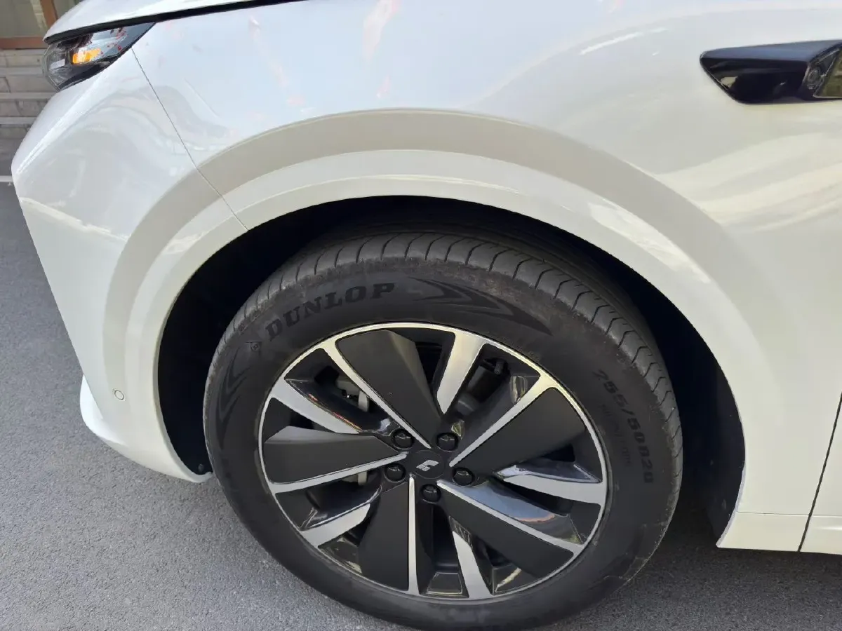 2024 Li L6 Range Extended 154HP L4 REEV 36.8KWH,autocango,china used car exporter,china ev exporter,chinese used car exporter,chinese used ev exporter