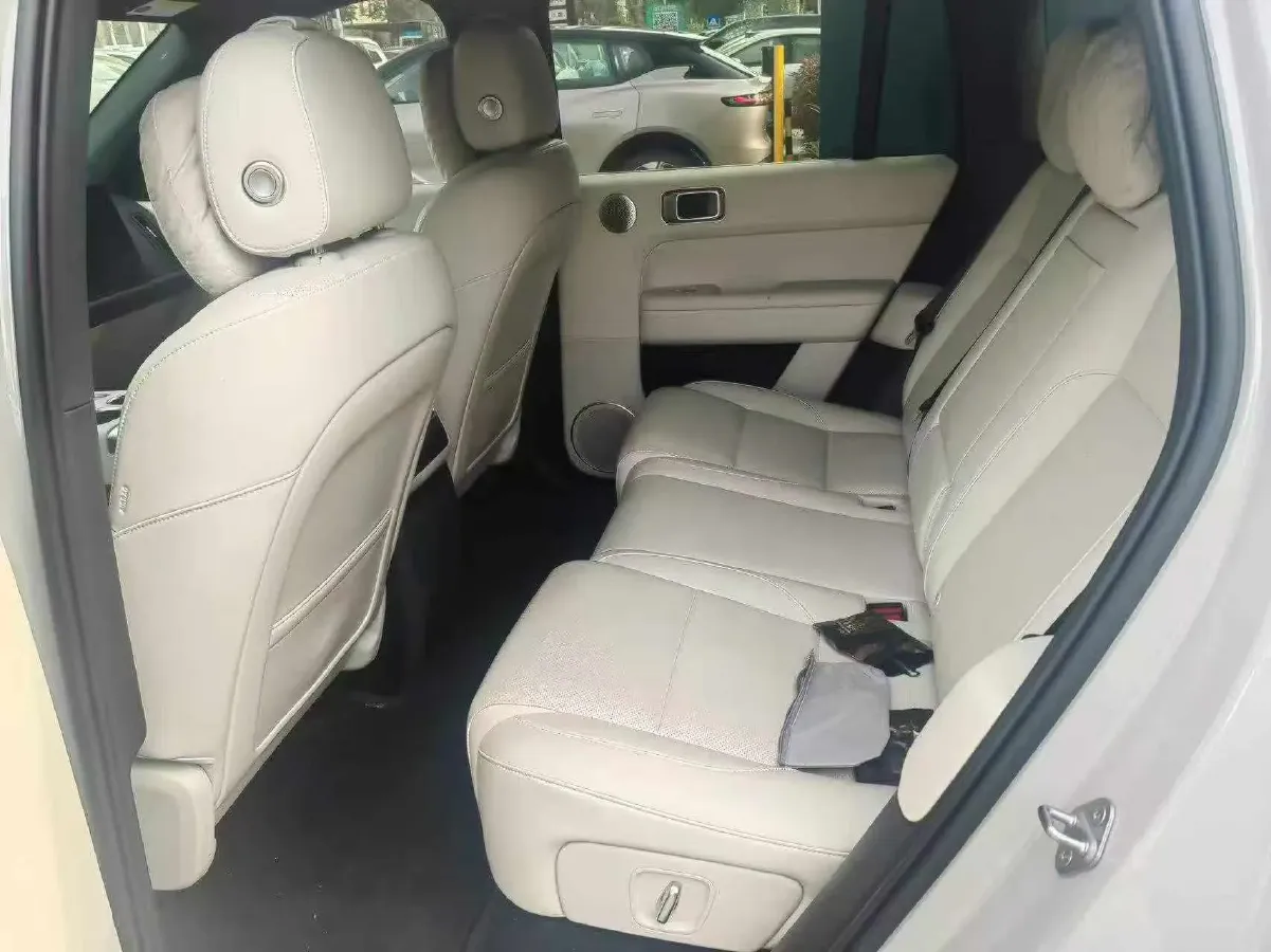 2024 Li L6 Range Extended 154HP L4 REEV 36.8KWH,autocango,china used car exporter,china ev exporter,chinese used car exporter,chinese used ev exporter