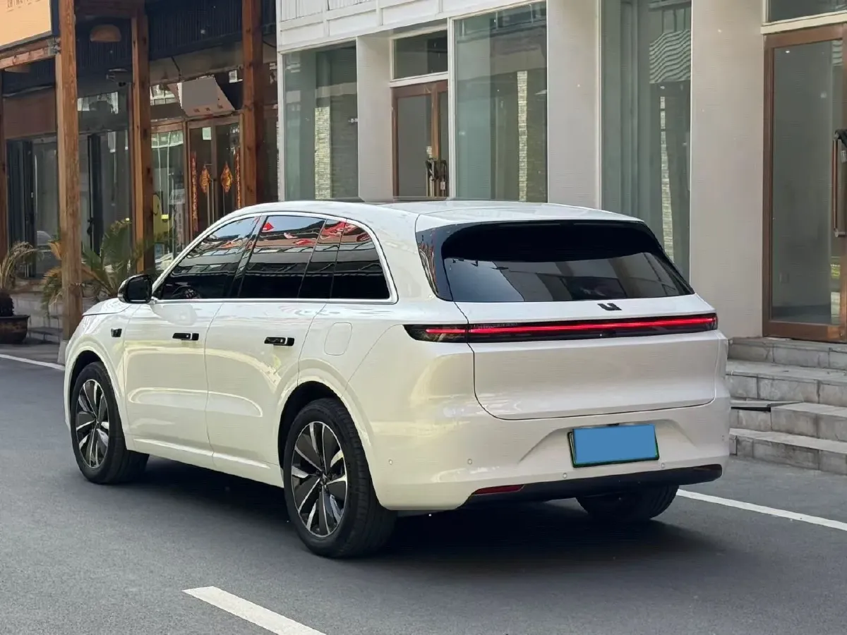2024 Li L6 Range Extended 154HP L4 REEV 36.8KWH,autocango,china used car exporter,china ev exporter,chinese used car exporter,chinese used ev exporter