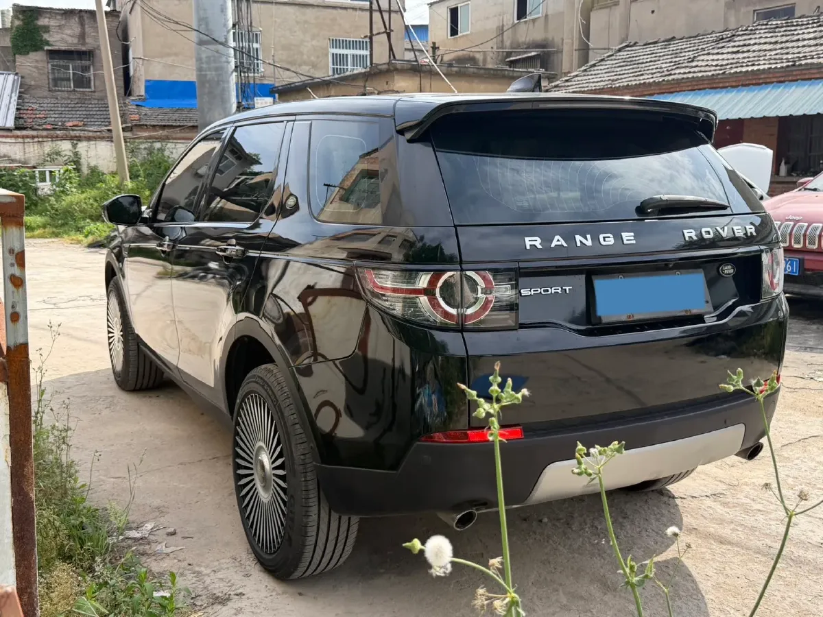 2018 Land Rover Discovery Sport 2.0T 241HP L4 9AT,autocango,china used car exporter,china ev exporter,chinese used car exporter,chinese used ev exporter