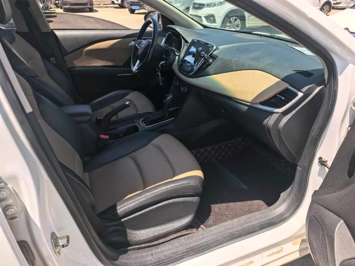 2022 Chevrolet Monza 1.5L 113HP L4 6AT,autocango,china used car exporter,china ev exporter,chinese used car exporter,chinese used ev exporter