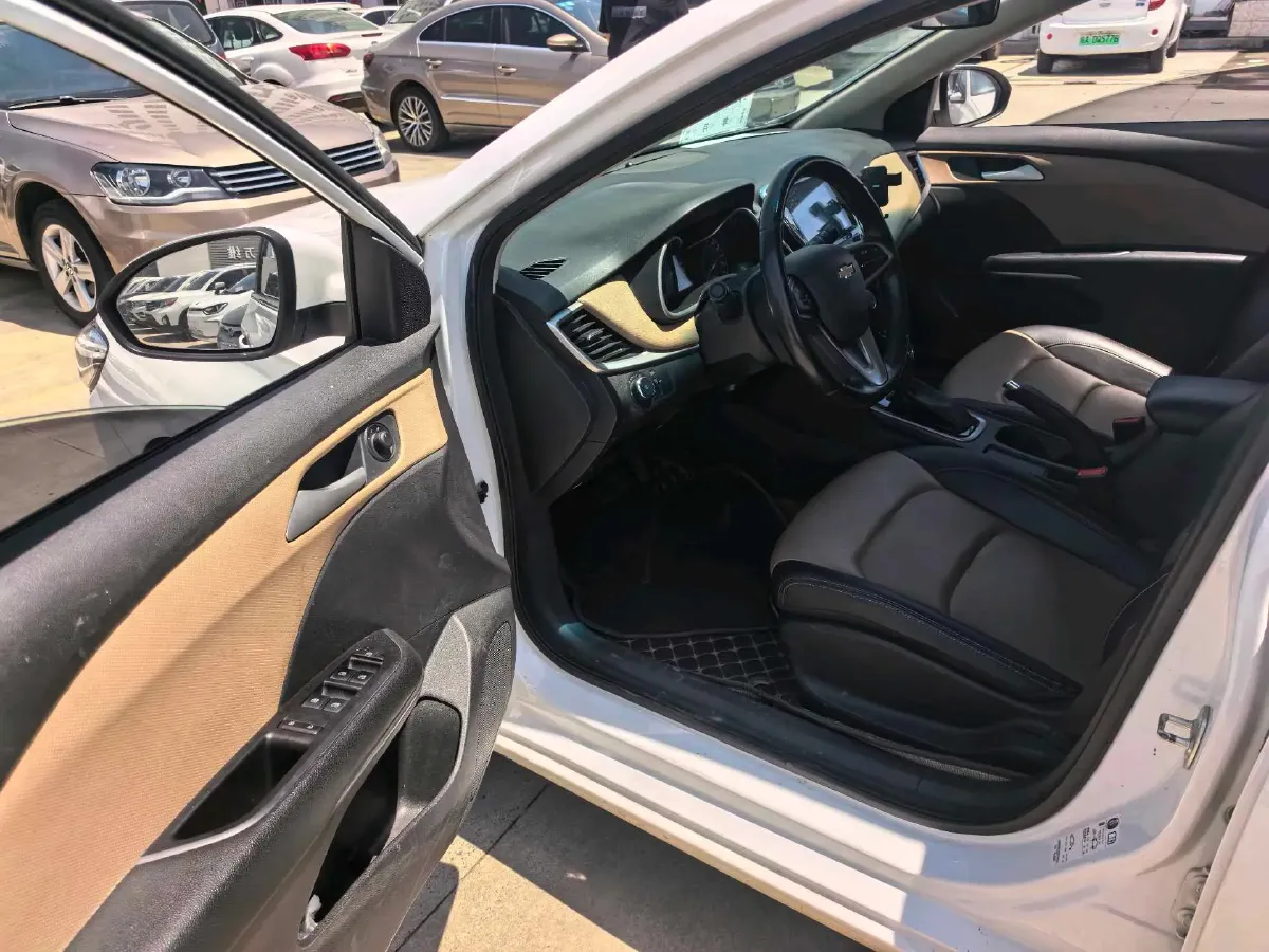 2022 Chevrolet Monza 1.5L 113HP L4 6AT,autocango,china used car exporter,china ev exporter,chinese used car exporter,chinese used ev exporter