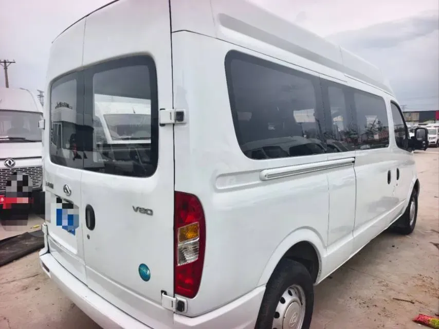 2023 MAXUS XinTu V80 2.0T 127HP L4 6MT,autocango,china used car exporter,china ev exporter,chinese used car exporter,chinese used ev exporter