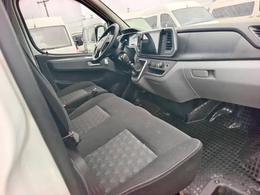 2023 MAXUS XinTu V80 2.0T 127HP L4 6MT,autocango,china used car exporter,china ev exporter,chinese used car exporter,chinese used ev exporter