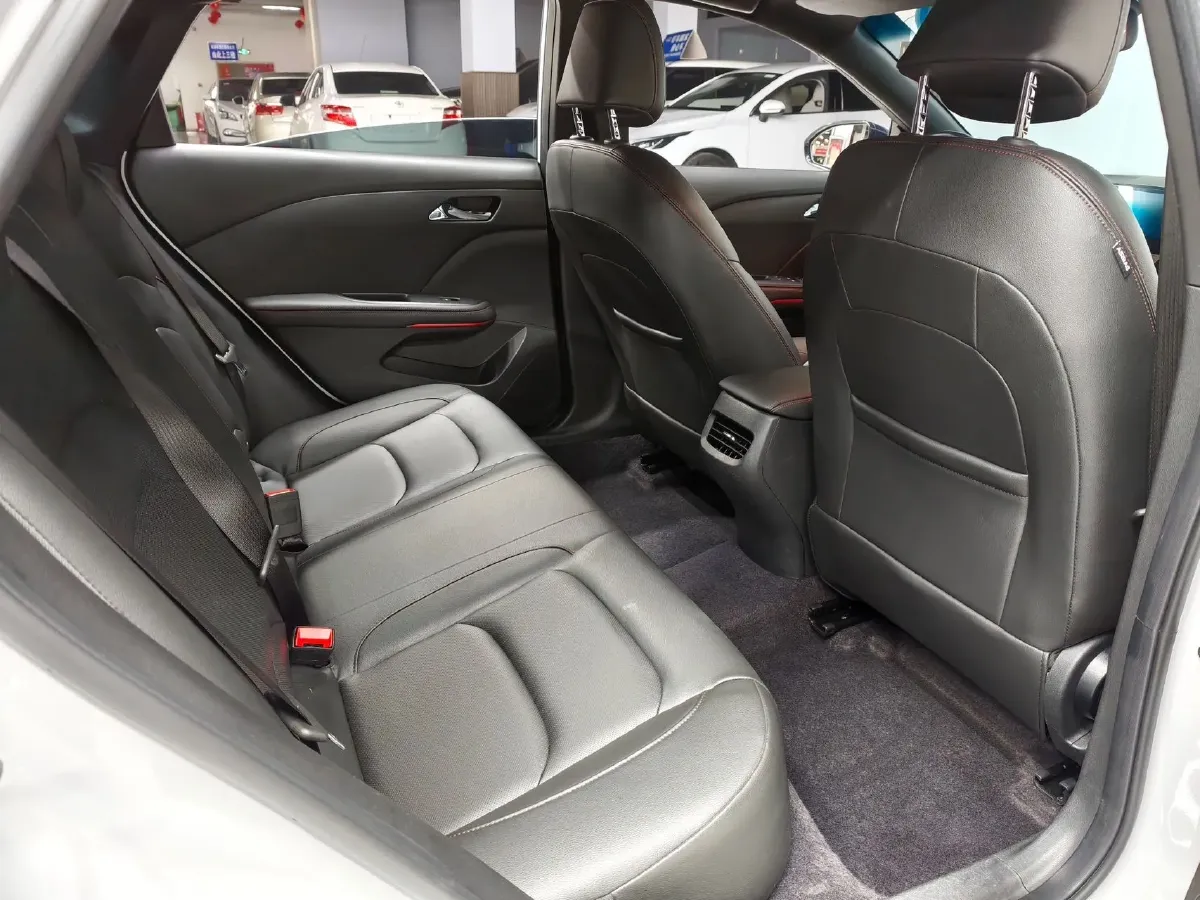 2020 Chevrolet Monza 1.3T 163HP L3 6AT,autocango,china used car exporter,china ev exporter,chinese used car exporter,chinese used ev exporter