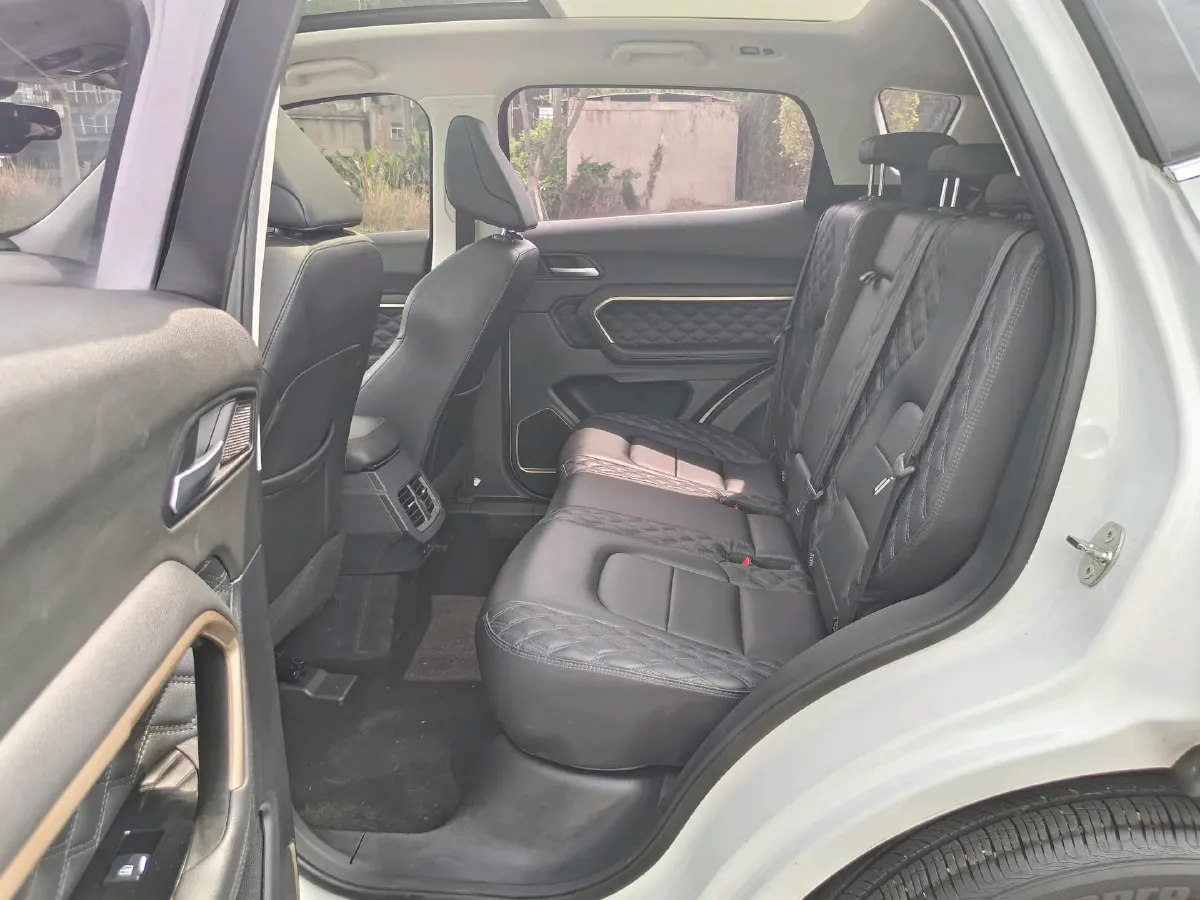 2021 Haval H6 1.5T 150HP L4 7DCT,autocango,china used car exporter,china ev exporter,chinese used car exporter,chinese used ev exporter