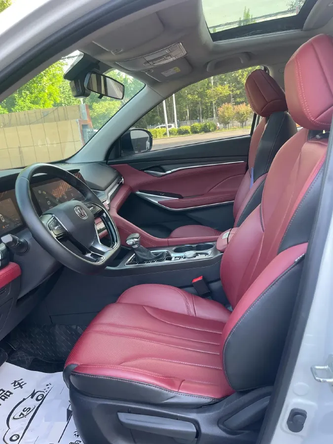 2021 ChangAn CS75 Plus 1.5T 178HP L4 6AT,autocango,china used car exporter,china ev exporter,chinese used car exporter,chinese used ev exporter