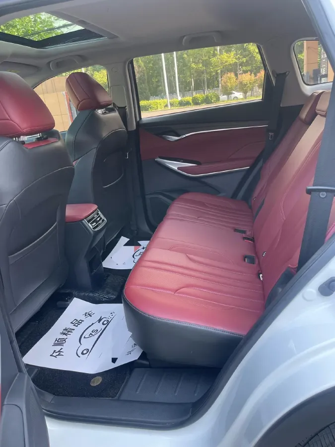 2021 ChangAn CS75 Plus 1.5T 178HP L4 6AT,autocango,china used car exporter,china ev exporter,chinese used car exporter,chinese used ev exporter