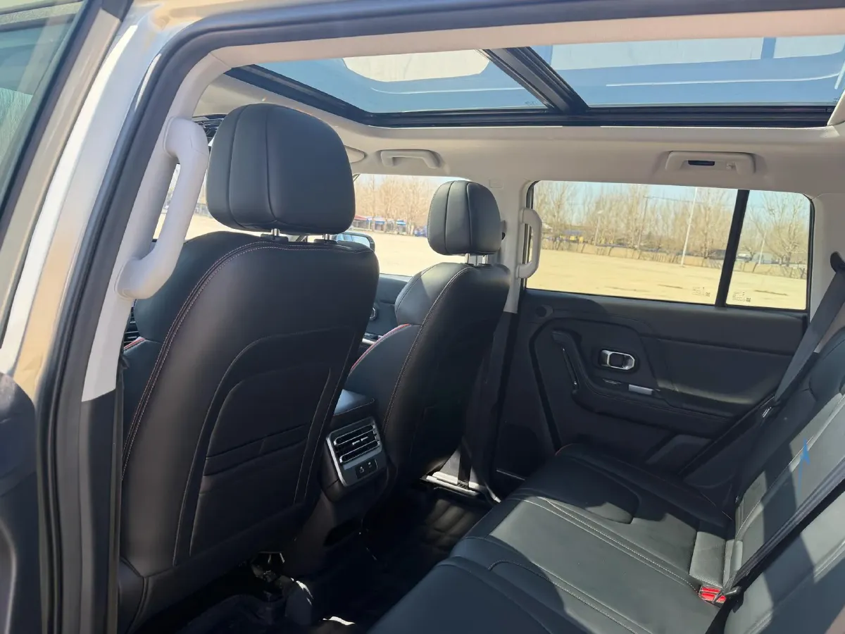 2025 MAXUS XinTu V70 2.0T 150HP L4 9AT,autocango,china used car exporter,china ev exporter,chinese used car exporter,chinese used ev exporter