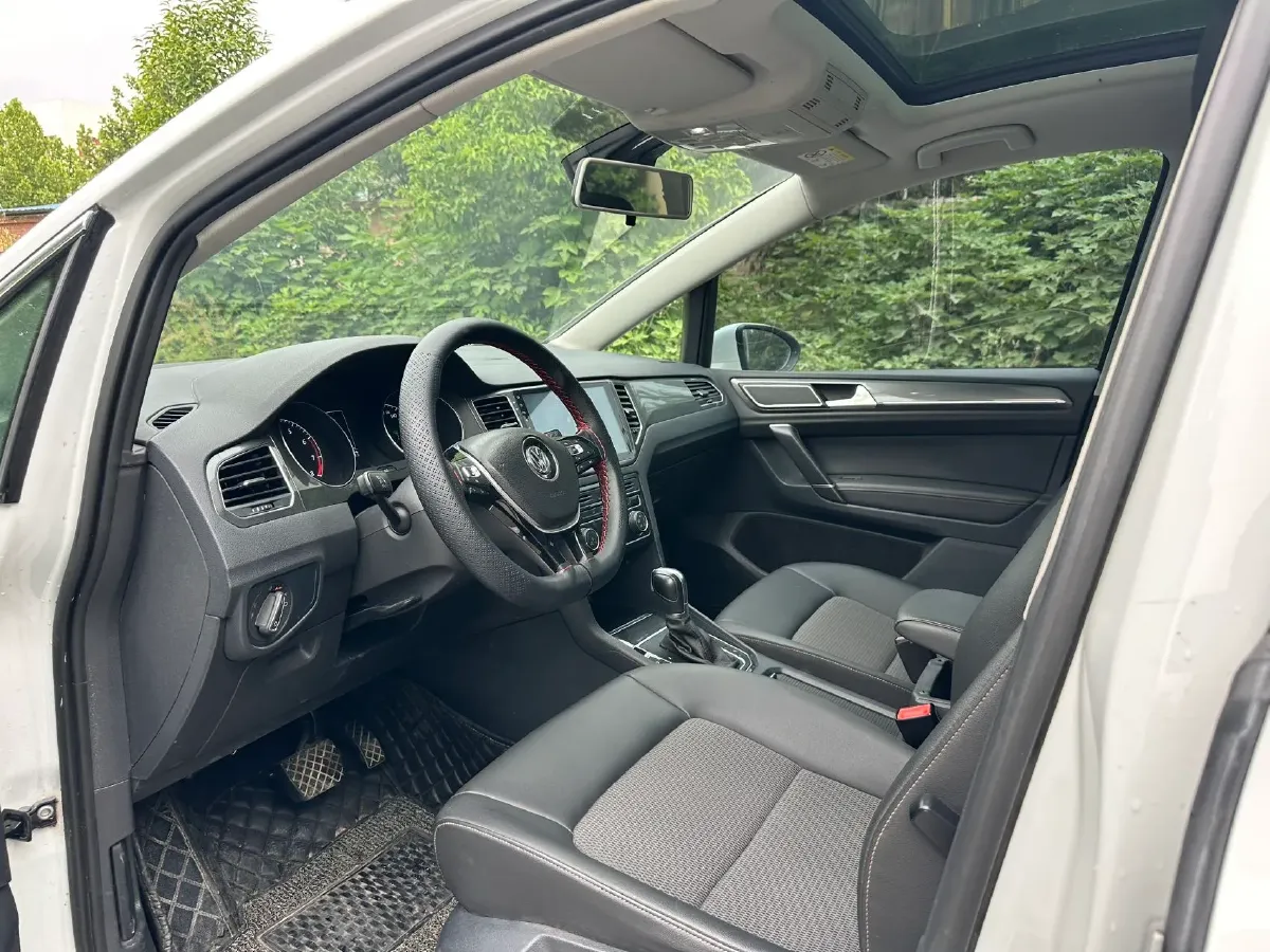 2018 Volkswagen Golf Sportsvan 1.4T 131HP L4 7DCT,autocango,china used car exporter,china ev exporter,chinese used car exporter,chinese used ev exporter
