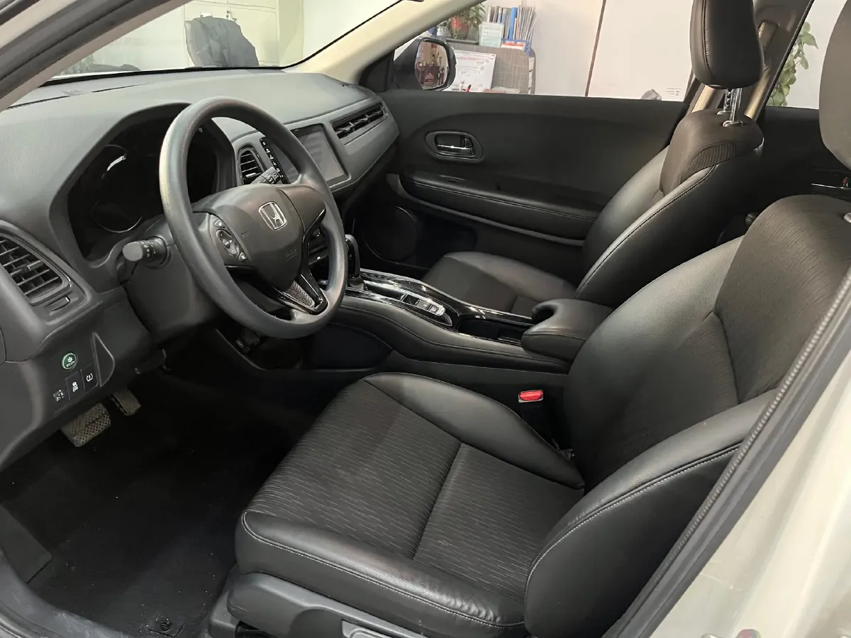 2022 Honda Vezel 1.5L 131HP L4 CVT,autocango,china used car exporter,china ev exporter,chinese used car exporter,chinese used ev exporter