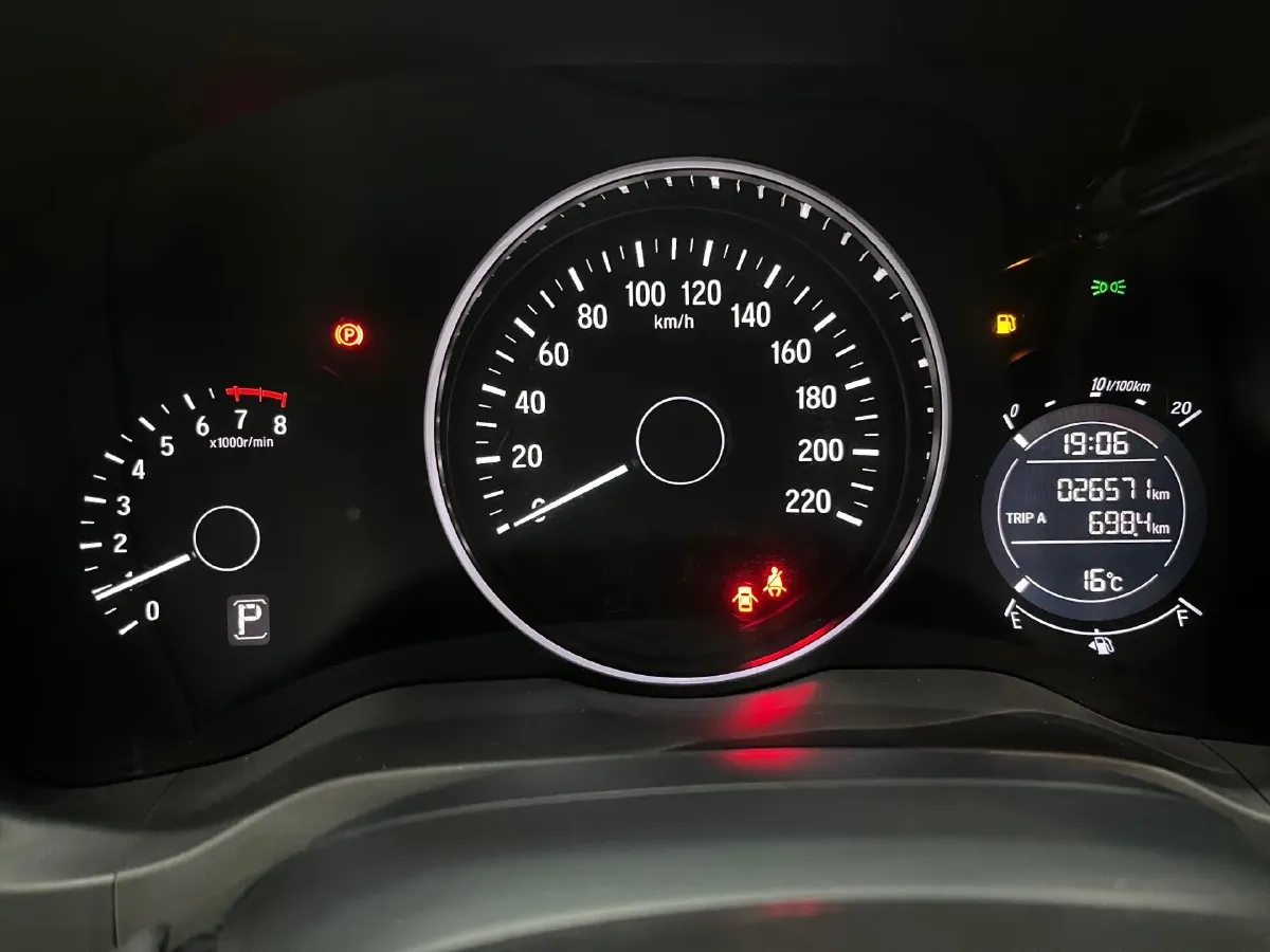 2022 Honda Vezel 1.5L 131HP L4 CVT,autocango,china used car exporter,china ev exporter,chinese used car exporter,chinese used ev exporter
