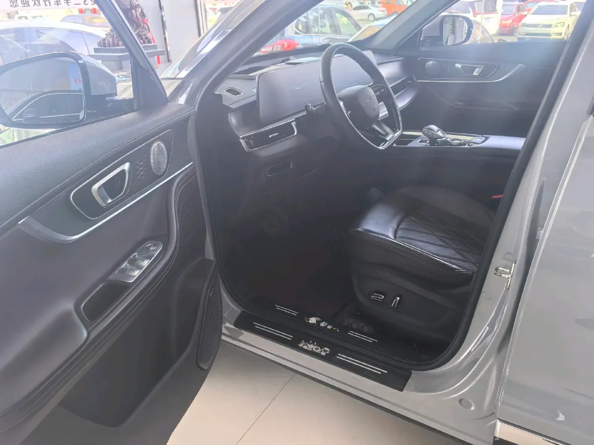 2022 Chery Tiggo 8 PRO 1.6T 197HP L4 7DCT,autocango,china used car exporter,china ev exporter,chinese used car exporter,chinese used ev exporter