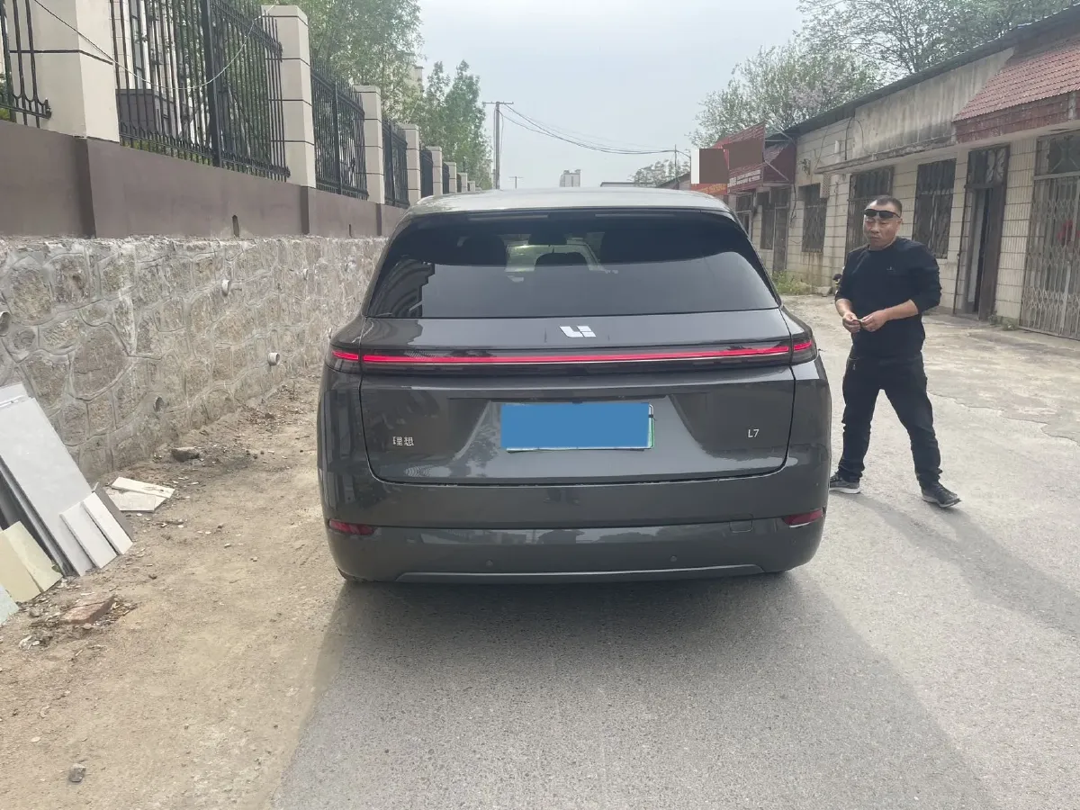 2024 Li L7 Range Extended 154HP REEV 42.8KWH,autocango,china used car exporter,china ev exporter,chinese used car exporter,chinese used ev exporter