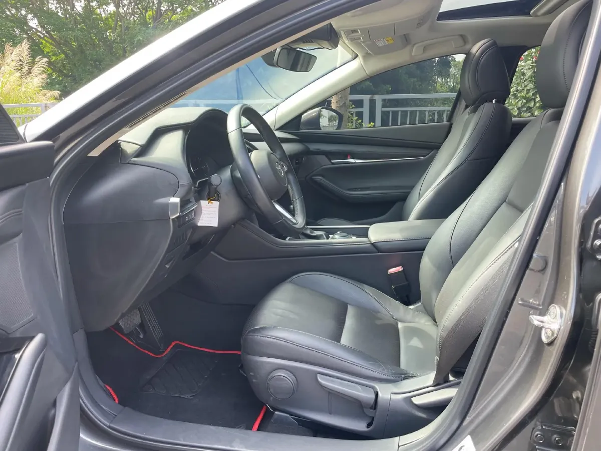 2020 Mazda 3 Axela 2.0L 158HP L4 6AT,autocango,china used car exporter,china ev exporter,chinese used car exporter,chinese used ev exporter