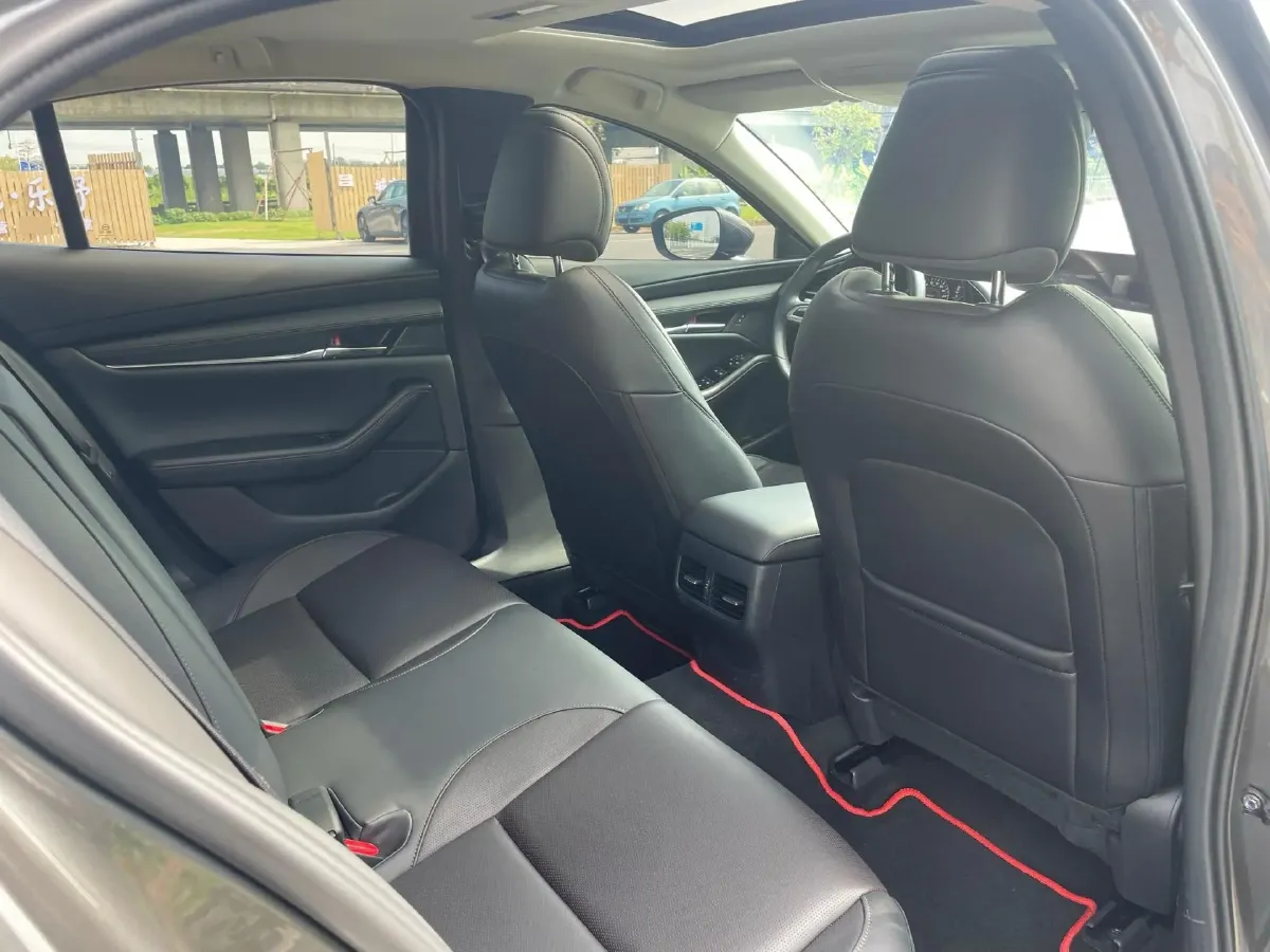 2020 Mazda 3 Axela 2.0L 158HP L4 6AT,autocango,china used car exporter,china ev exporter,chinese used car exporter,chinese used ev exporter