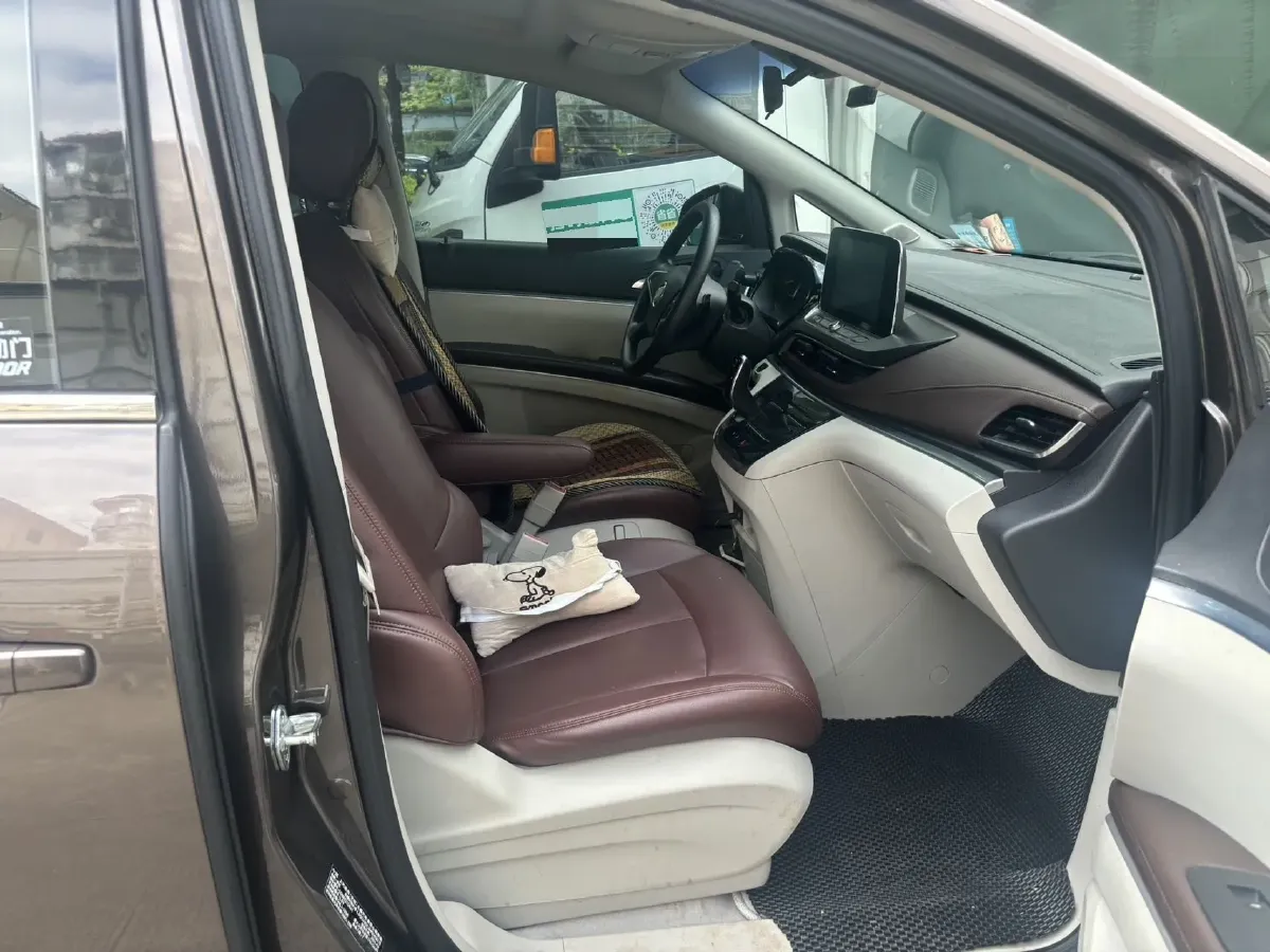 2021 Buick GL8 2.0T 237HP L4 9AT,autocango,china used car exporter,china ev exporter,chinese used car exporter,chinese used ev exporter