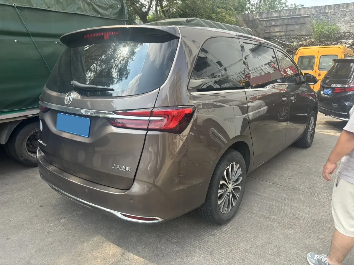 2021 Buick GL8 2.0T 237HP L4 9AT,autocango,china used car exporter,china ev exporter,chinese used car exporter,chinese used ev exporter